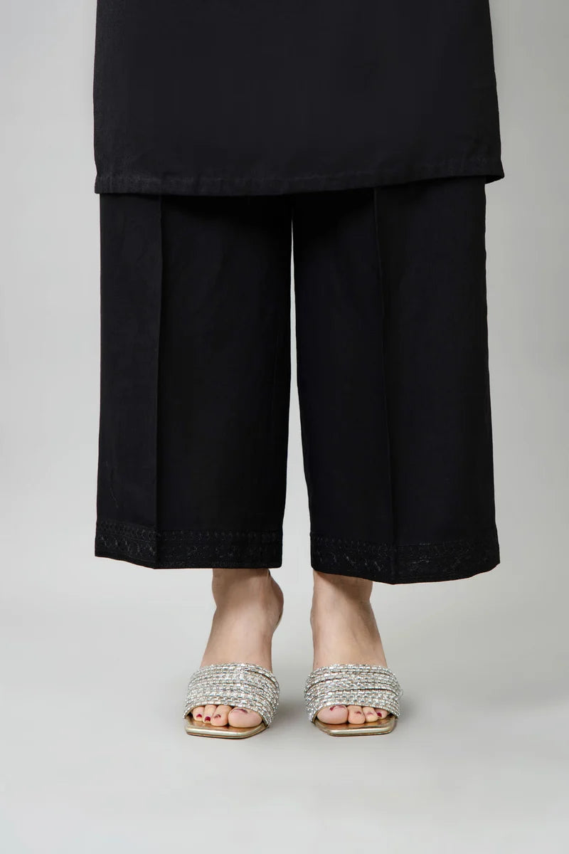 EMBROIDERED SLUB KHADDAR TROUSER
