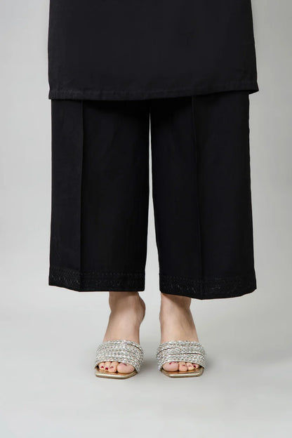 EMBROIDERED SLUB KHADDAR TROUSER